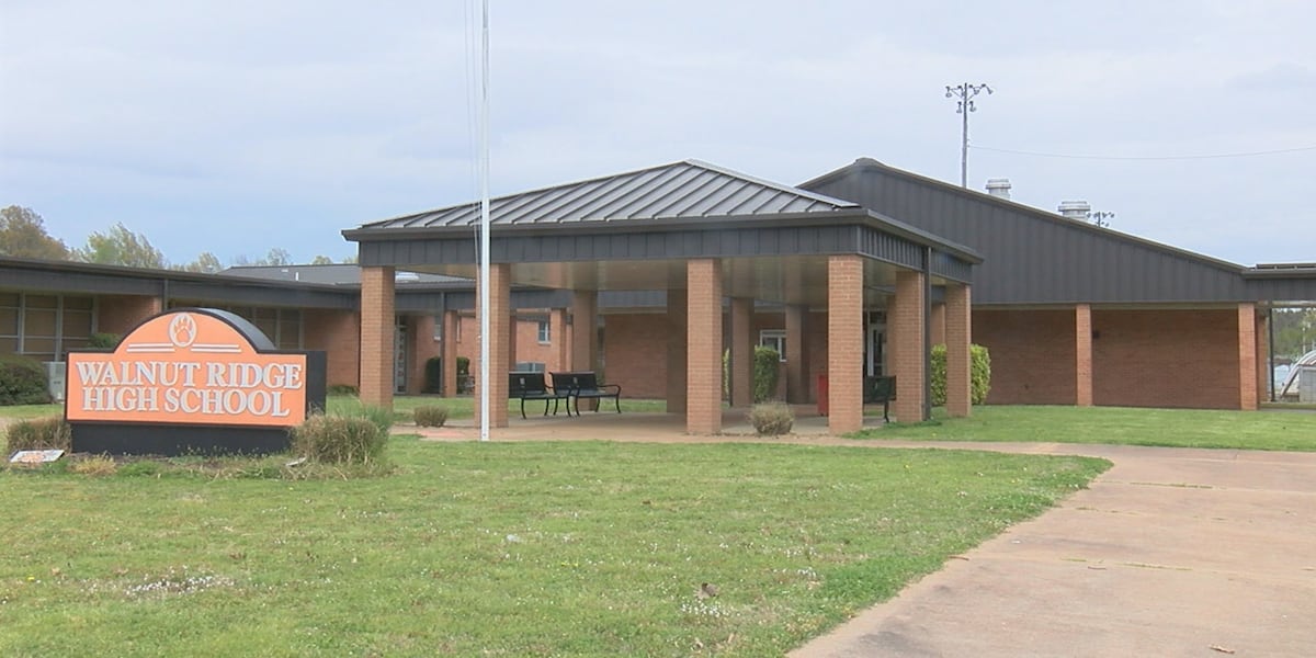Walnut Ridge Hs Walnut Ridge, like many schools, struggling to find new teachers