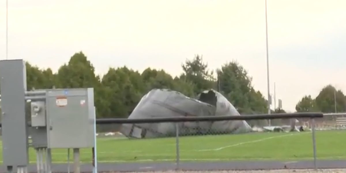 ‘Just amazing’: Injured child carried off soccer field by opposing ...