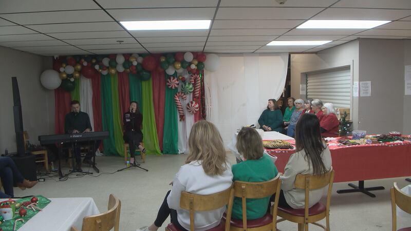 A familiar face to Region 8 made an appearance at a Paragould holiday event on Sunday.