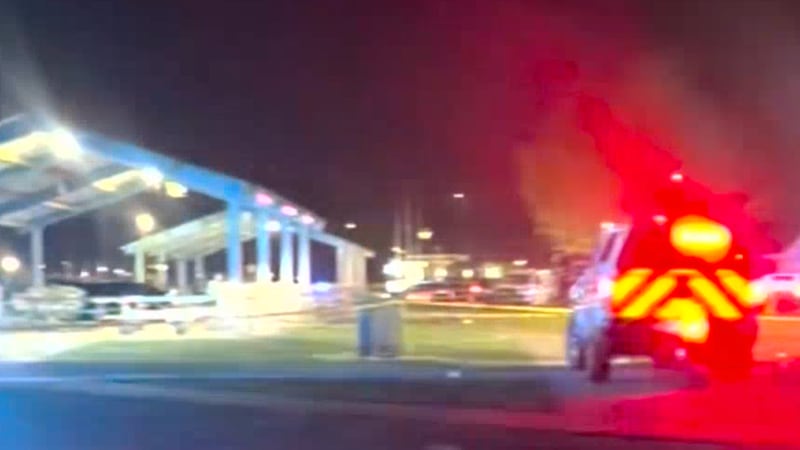 Ark R Police investigate mass shooting in central Arkansas