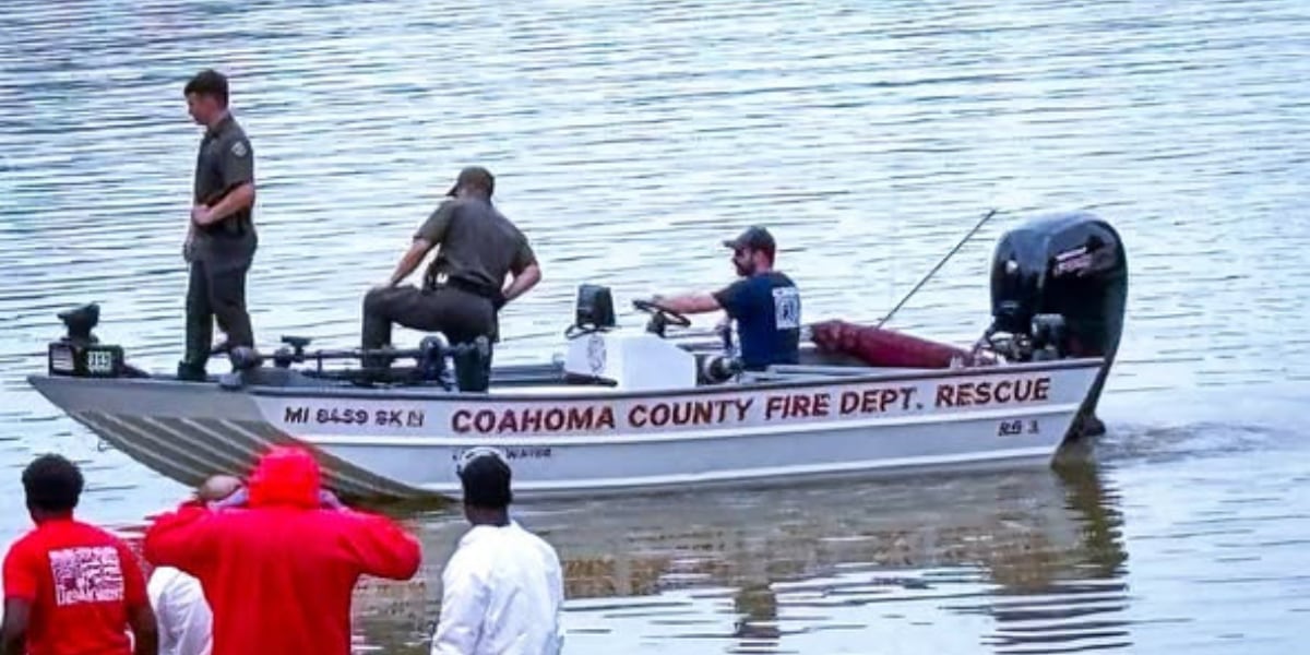 Officials recover body from Mississippi River; investigation underway