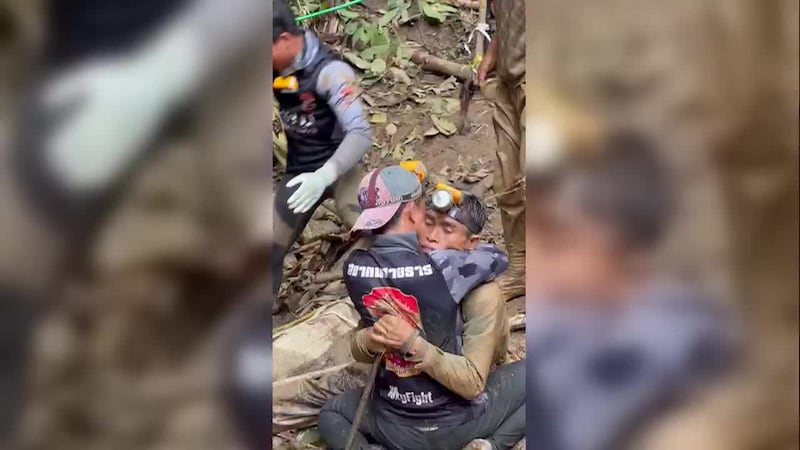 (CNN, FACEBOOK, ZOM TANAPHUN PHITHUKKUL, BENZ NORRASED PALASING, SEASCOUT DIVING, IG,...